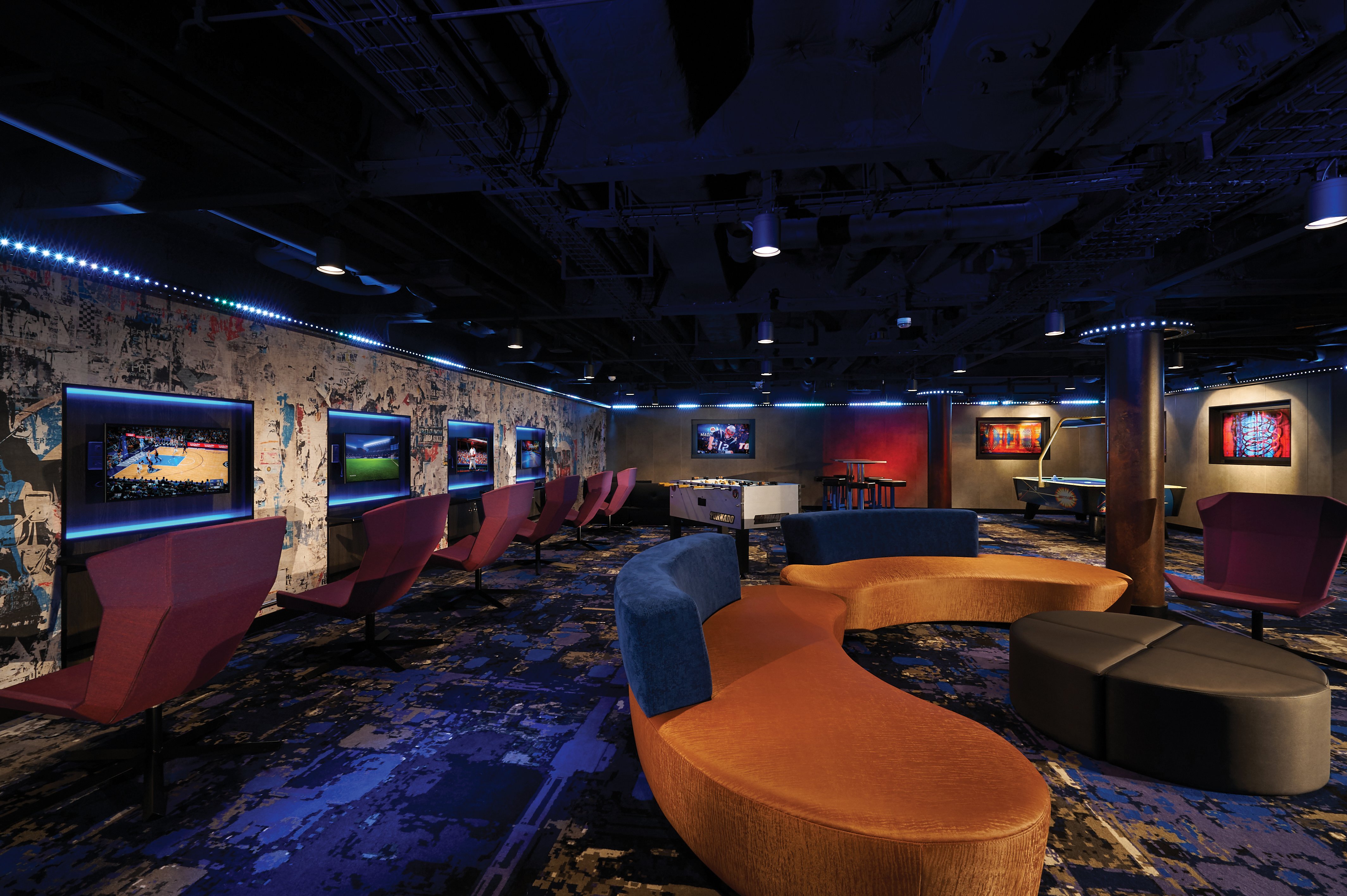 Norwegian Bliss - Entourage Teen Club